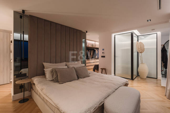 Sophistizierte Penthouse-Wohnung mit Panoramablick