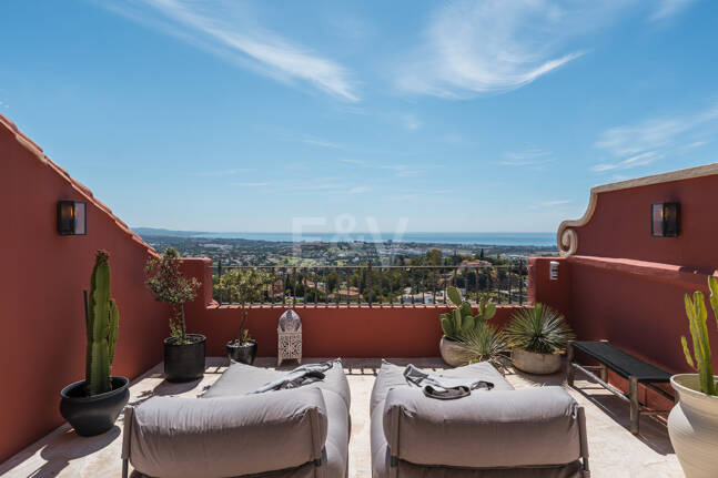 Sophistizierte Penthouse-Wohnung mit Panoramablick