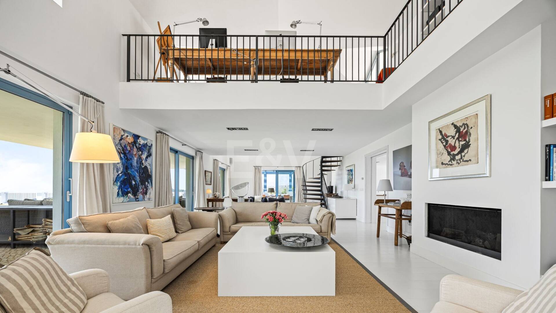 Villa de style Cortijo avec vue panoramique sur la mer et confidentialité complète