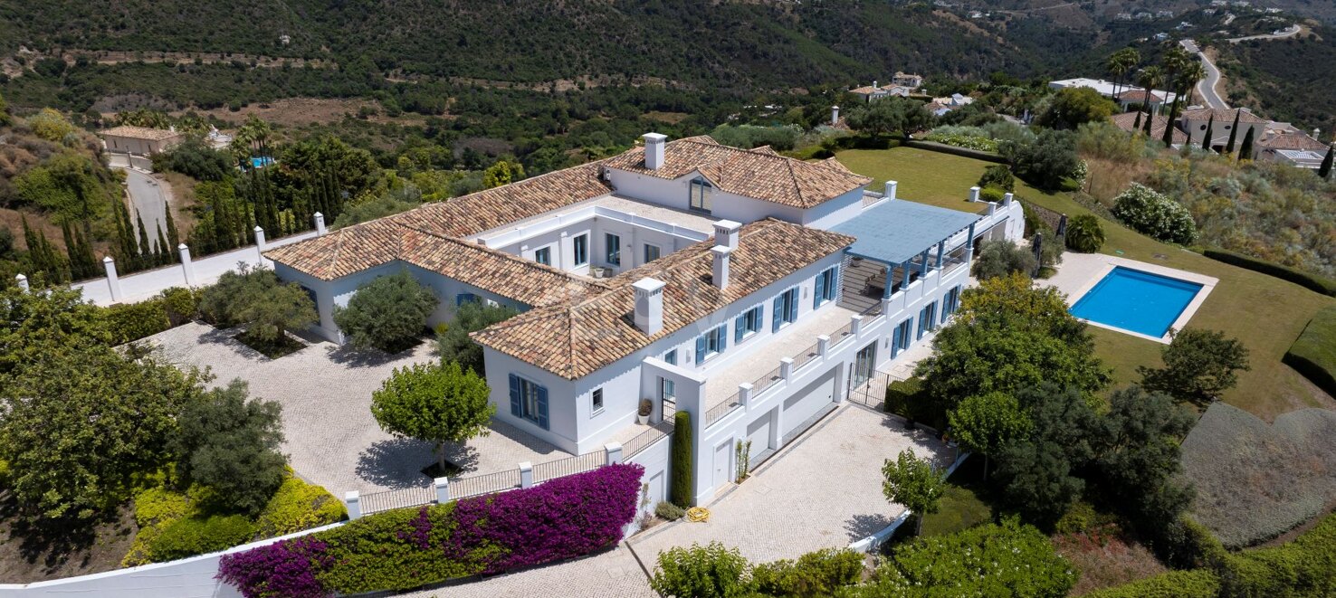 Cortijo Style Villa With Panoramic Sea Views and Complete Privacy