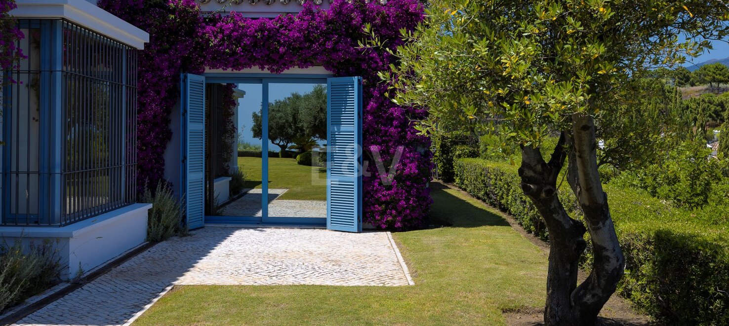 Cortijo Style Villa With Panoramic Sea Views and Complete Privacy