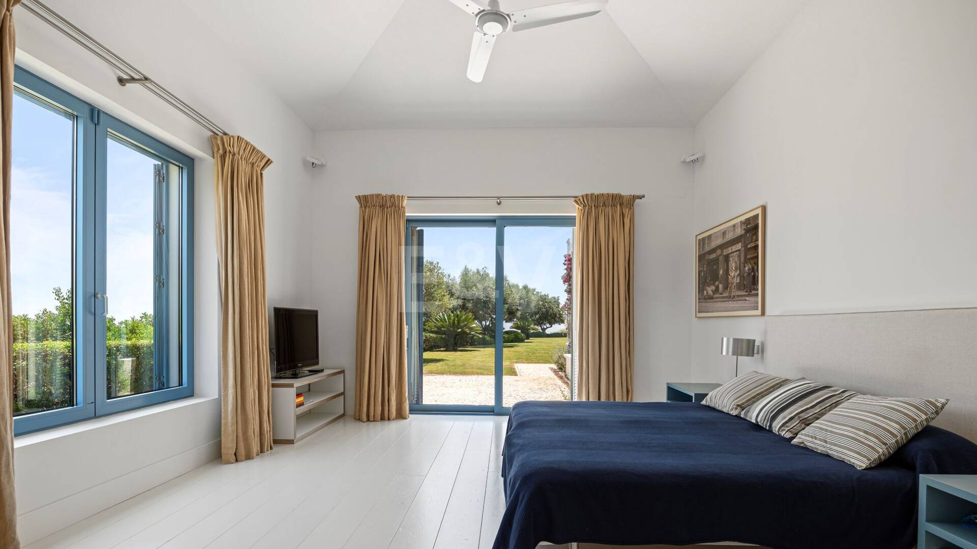 Villa de style Cortijo avec vue panoramique sur la mer et confidentialité complète