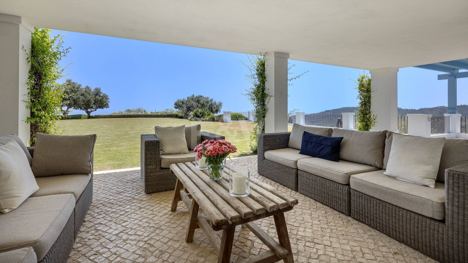 Villa de style Cortijo avec vue panoramique sur la mer et confidentialité complète