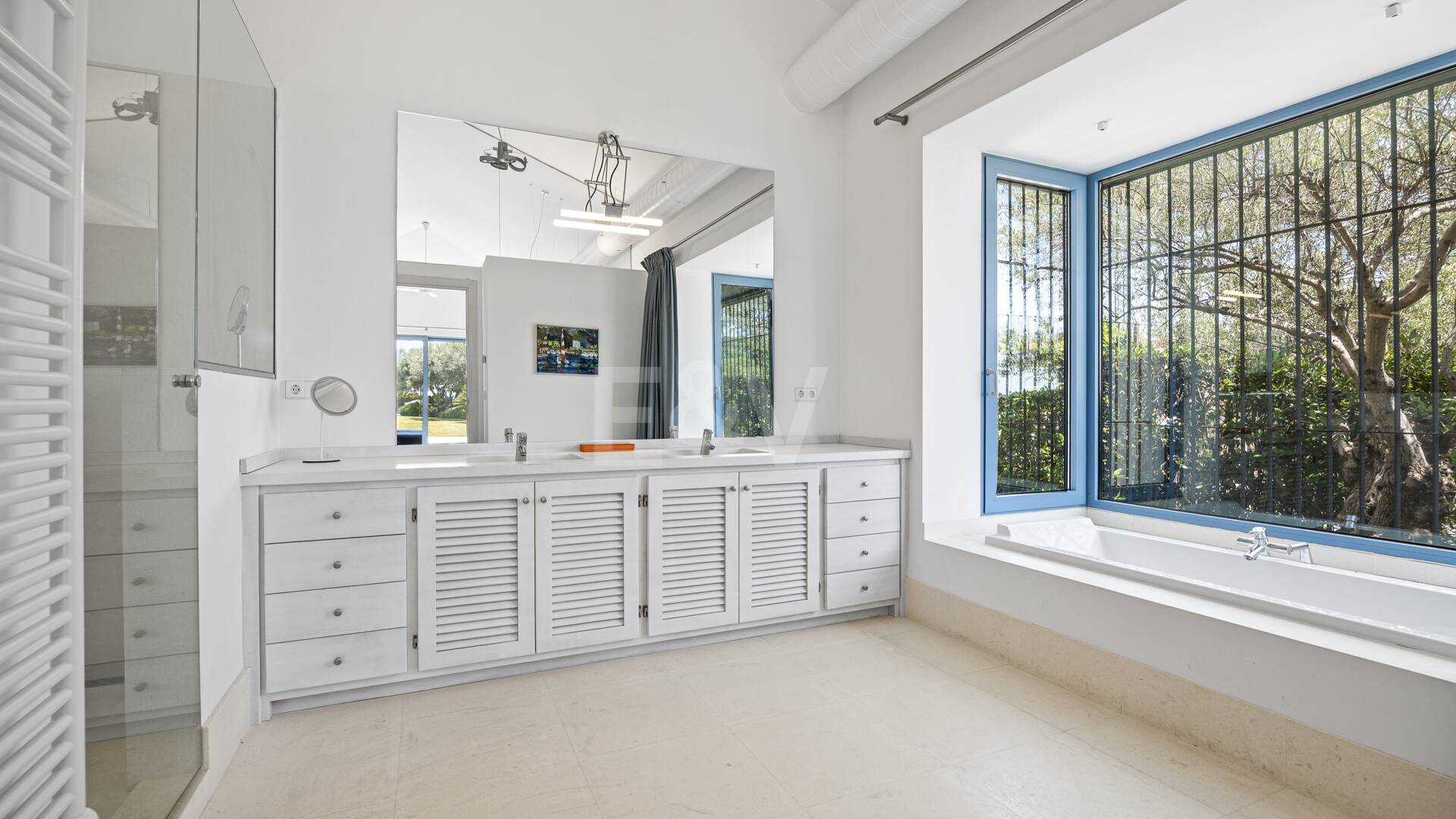 Villa de style Cortijo avec vue panoramique sur la mer et confidentialité complète