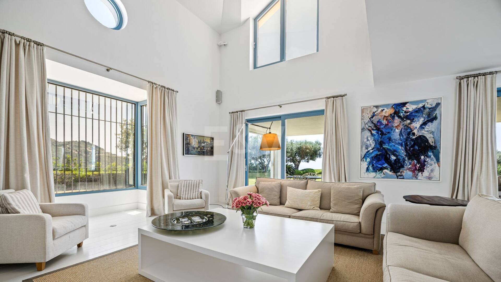 Villa de style Cortijo avec vue panoramique sur la mer et confidentialité complète