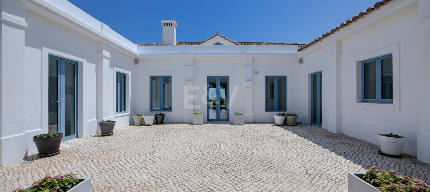 Cortijo Style Villa With Panoramic Sea Views and Complete Privacy