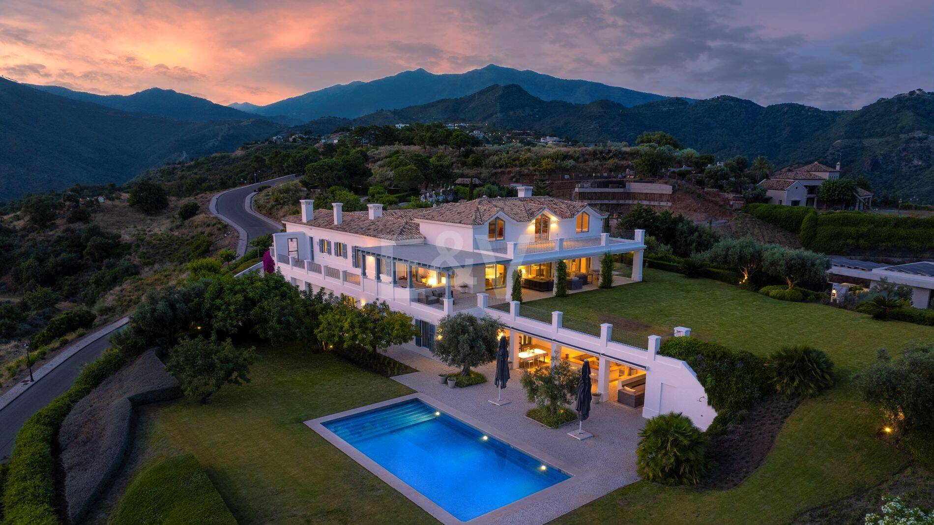 Cortijo Style Villa With Panoramic Sea Views and Complete Privacy