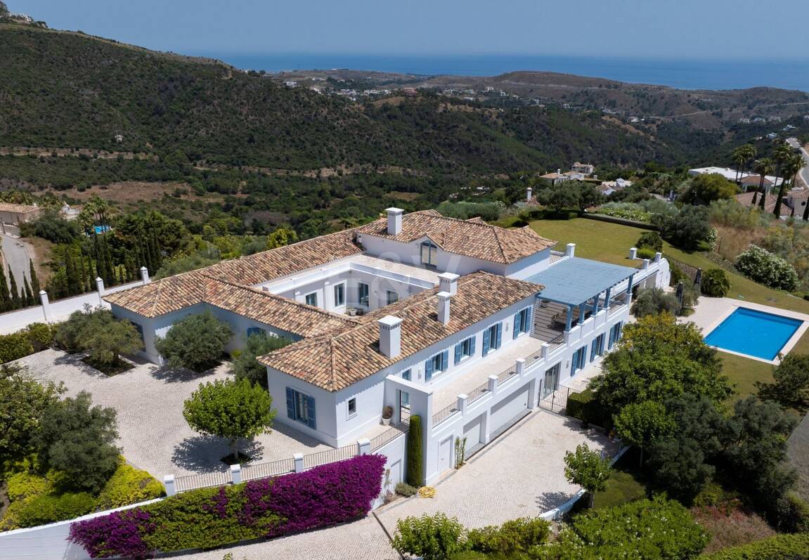 Cortijo Style Villa With Panoramic Sea Views and Complete Privacy