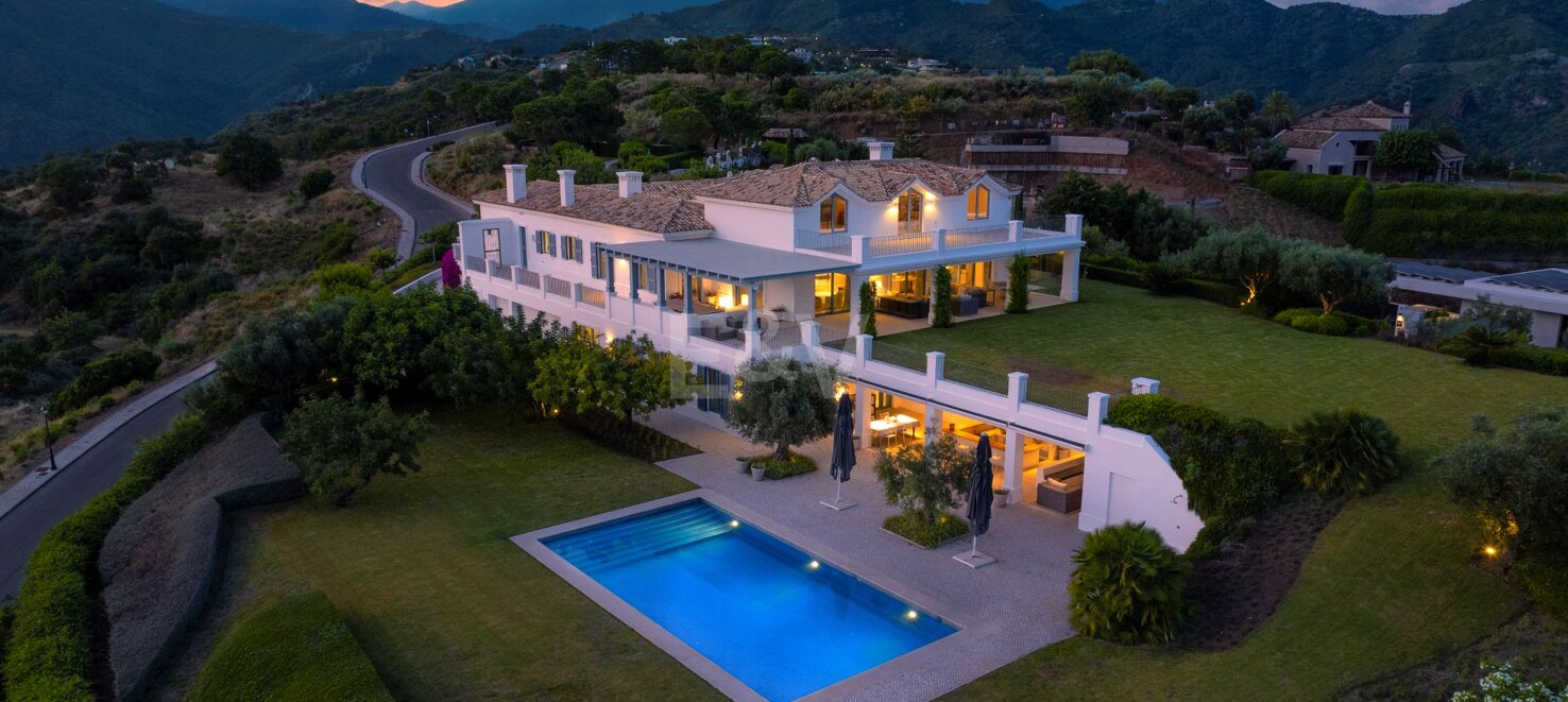 Cortijo Style Villa With Panoramic Sea Views and Complete Privacy