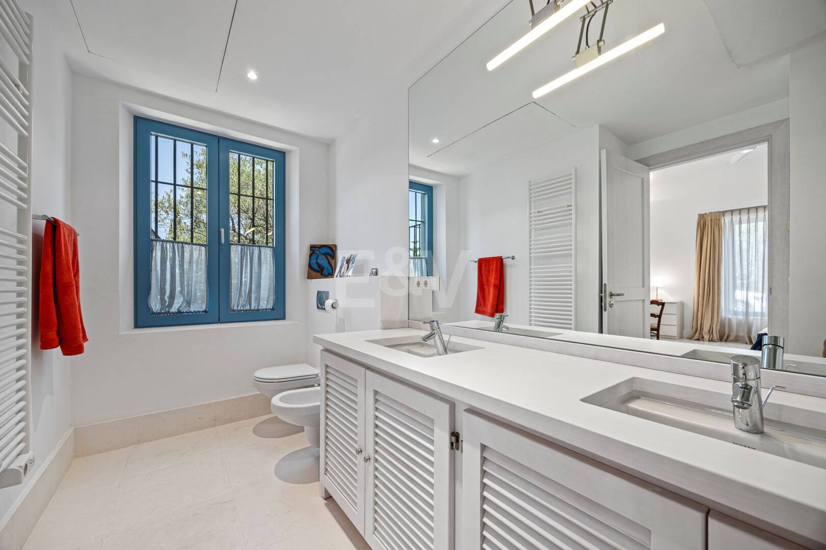 Villa de style Cortijo avec vue panoramique sur la mer et confidentialité complète