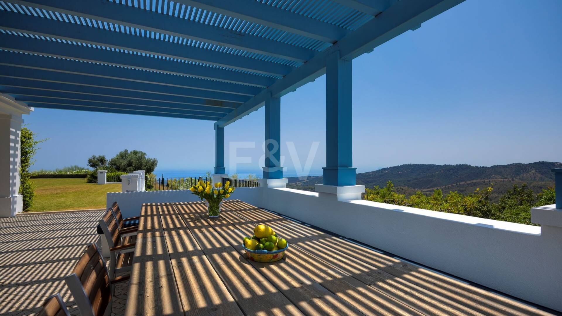 Villa de style Cortijo avec vue panoramique sur la mer et confidentialité complète