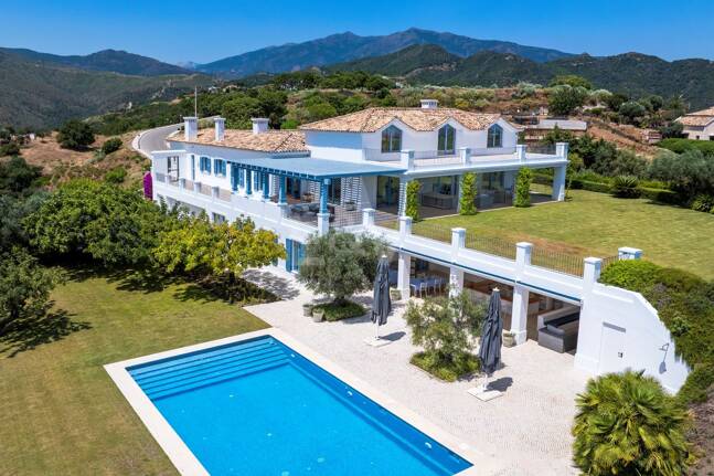 Cortijo Style Villa With Panoramic Sea Views and Complete Privacy