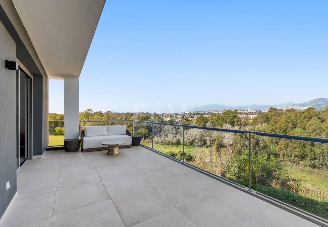 Chalet pareado con vistas a la montaña junto al golf