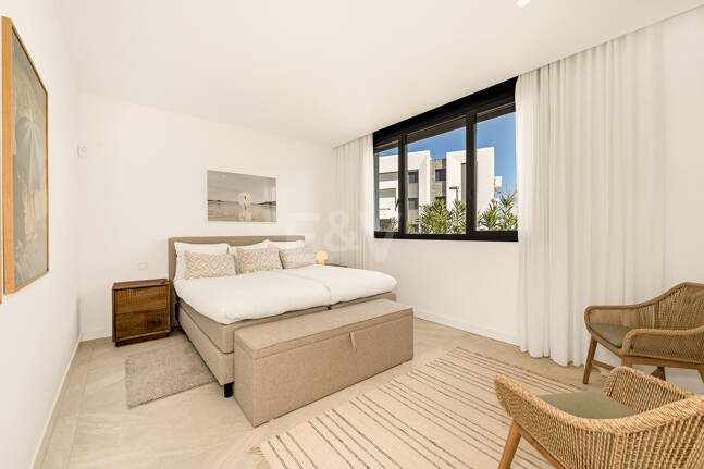 Elegancki apartament z ogrodem i prywatnym basenem w ekskluzywnym kompleksie wypoczynkowym