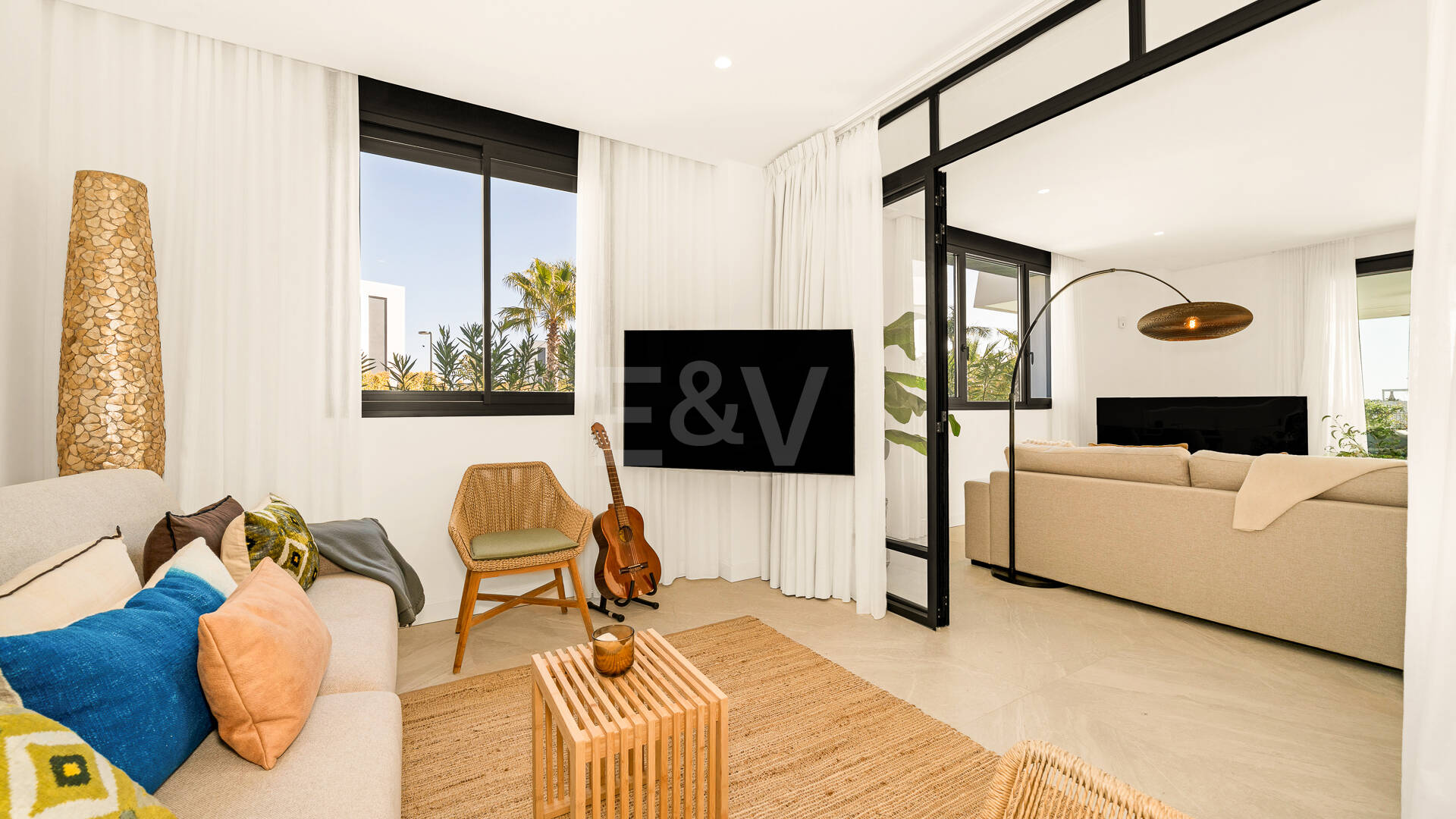 Elegancki apartament z ogrodem i prywatnym basenem w ekskluzywnym kompleksie wypoczynkowym