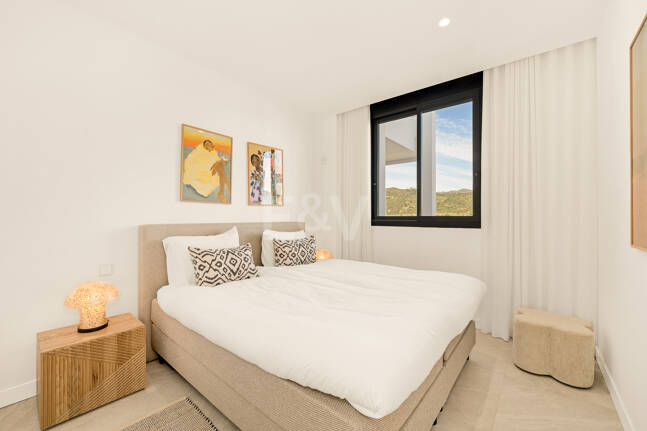 Elegancki apartament z ogrodem i prywatnym basenem w ekskluzywnym kompleksie wypoczynkowym