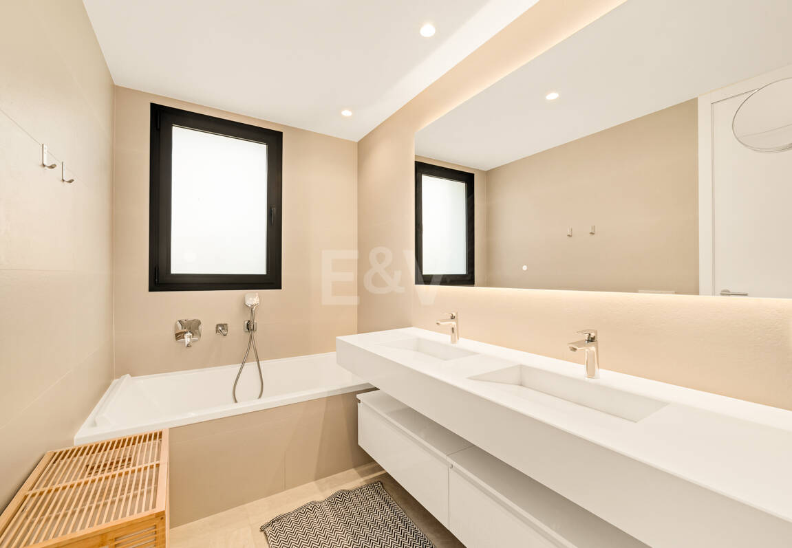 Elegancki apartament z ogrodem i prywatnym basenem w ekskluzywnym kompleksie wypoczynkowym