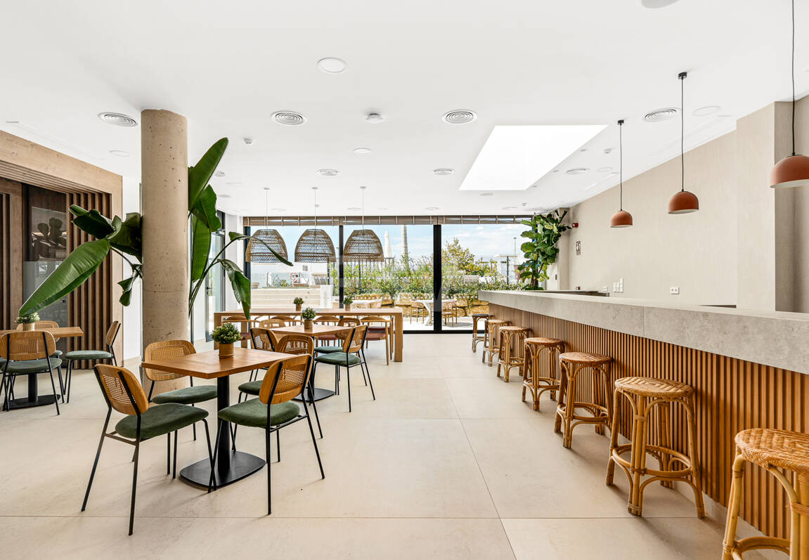 Elegancki apartament z ogrodem i prywatnym basenem w ekskluzywnym kompleksie wypoczynkowym