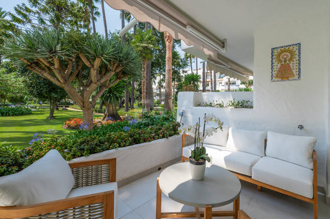 Exklusive Erdgeschosswohnung mit Resort-ähnlichen Annehmlichkeiten