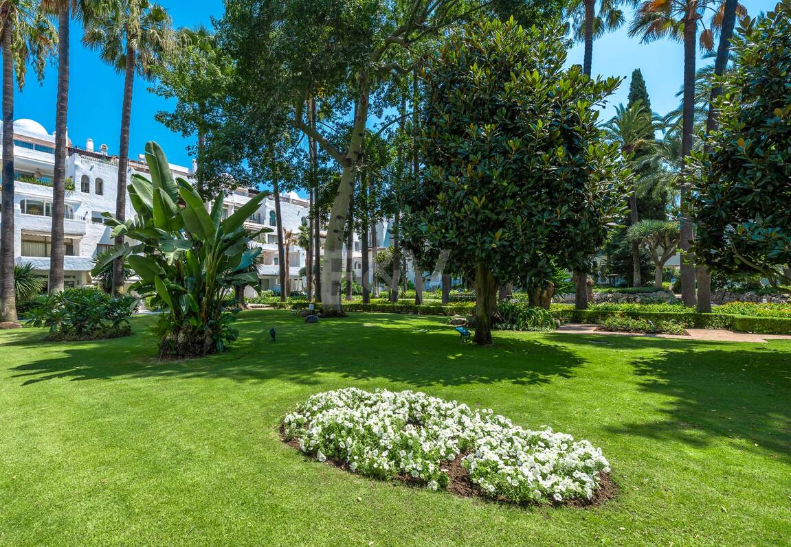 Exklusive Erdgeschosswohnung mit Resort-ähnlichen Annehmlichkeiten