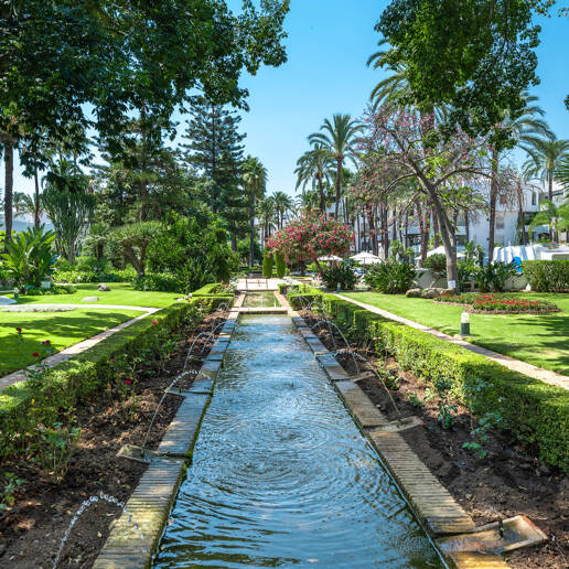 Exclusive Ground-Floor Apartment with Resort-Style Amenities
