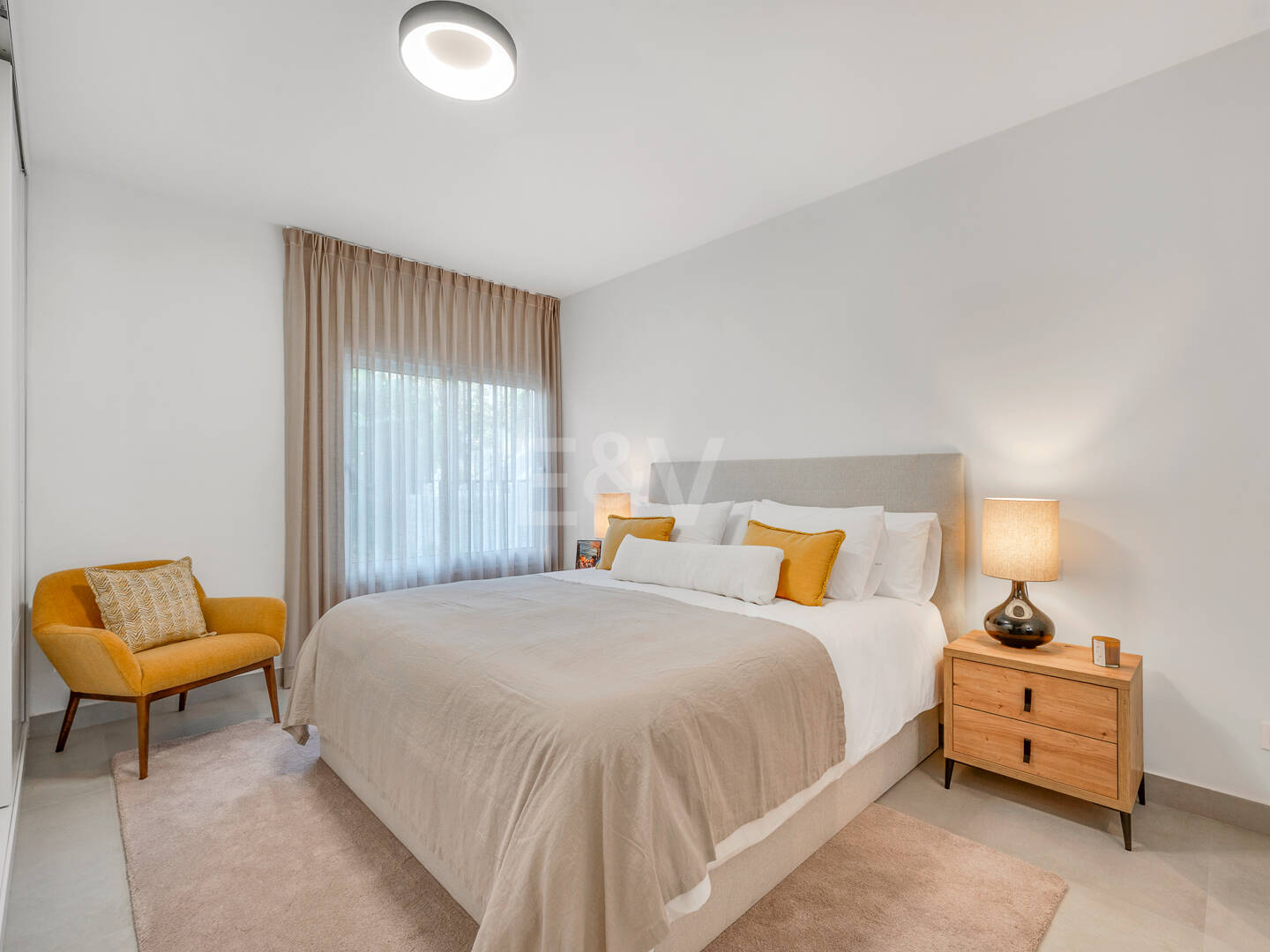 Exklusive Erdgeschosswohnung mit Resort-ähnlichen Annehmlichkeiten