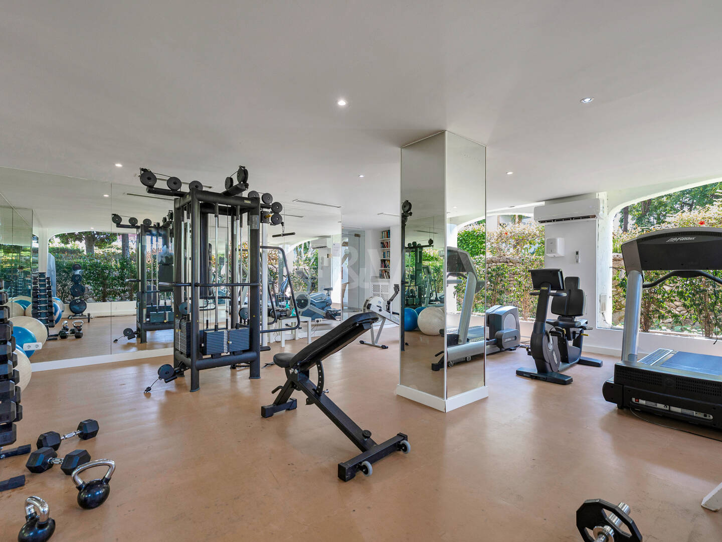 Apartamento exclusivo en planta baja con comodidades estilo resort