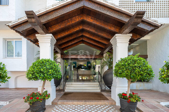 Exklusive Erdgeschosswohnung mit Resort-ähnlichen Annehmlichkeiten