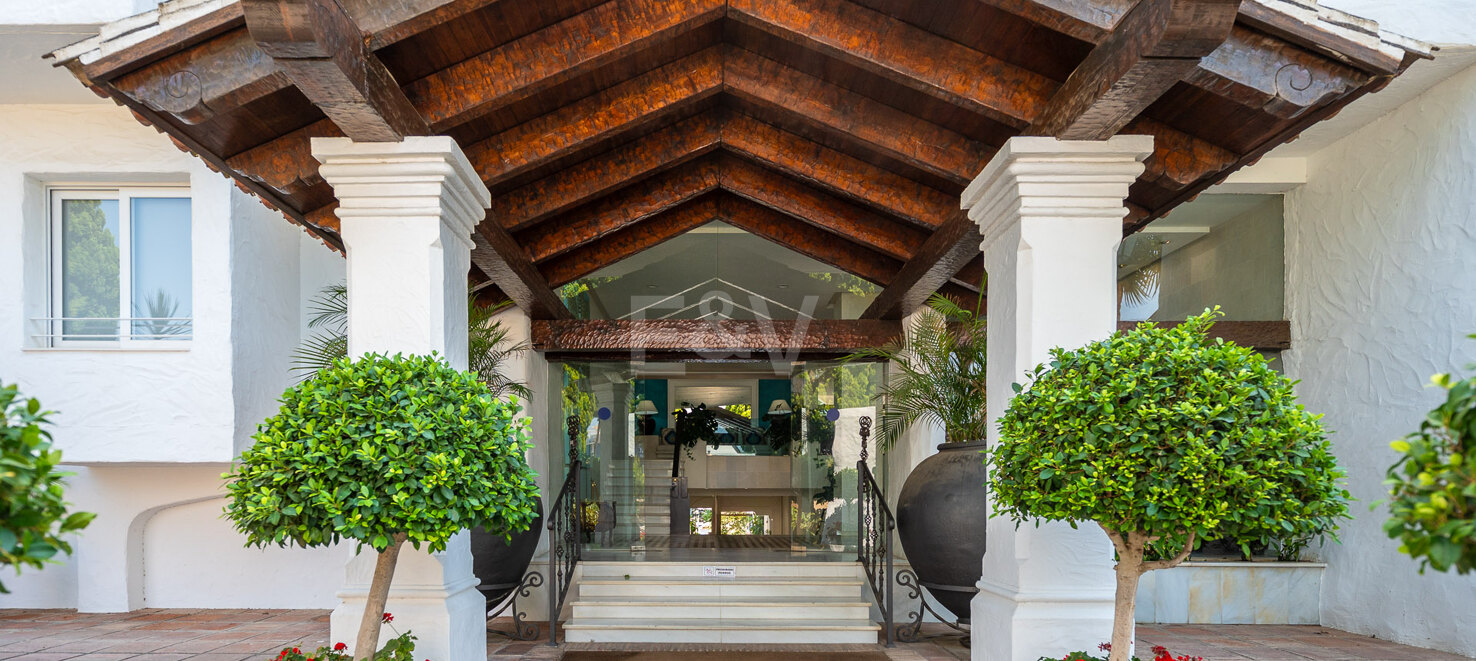 Appartement rez de chaussée à vendre en Puerto Banus, Marbella (Toutes les zones)