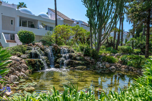 Exklusive Erdgeschosswohnung mit Resort-ähnlichen Annehmlichkeiten