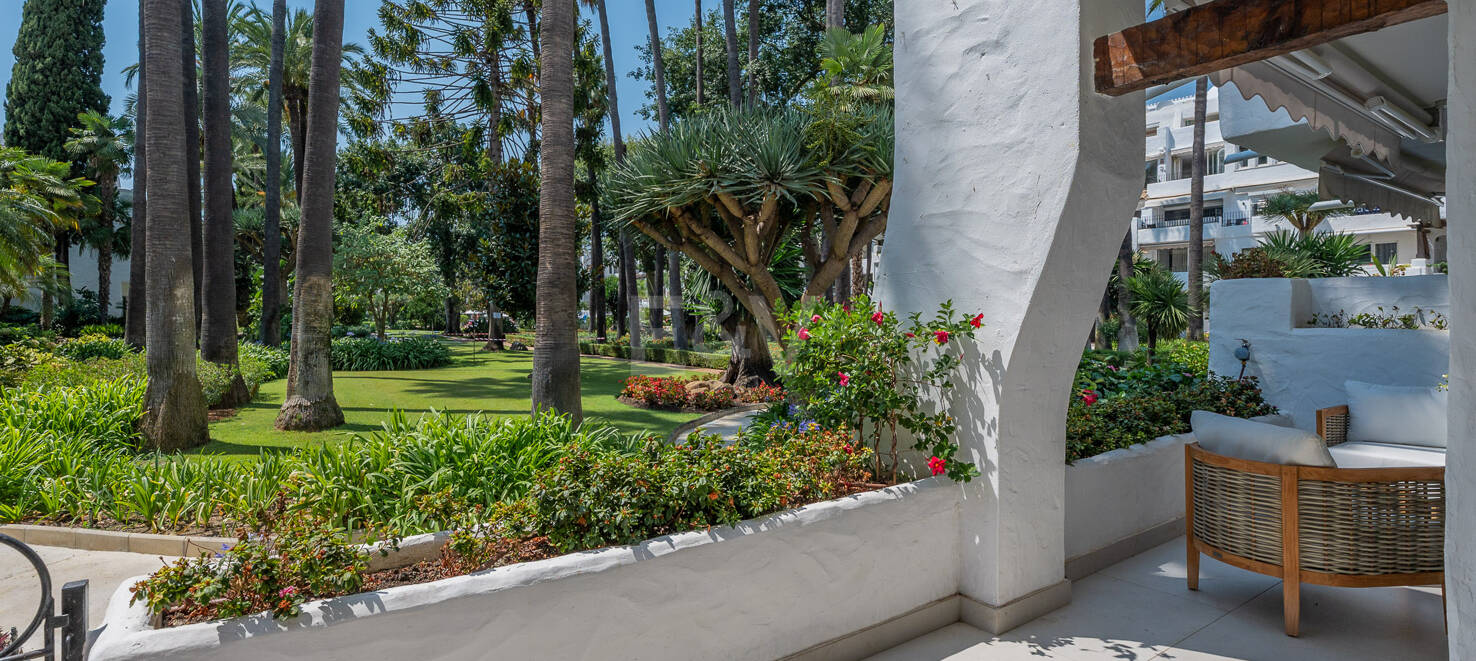 Exclusive Ground-Floor Apartment with Resort-Style Amenities