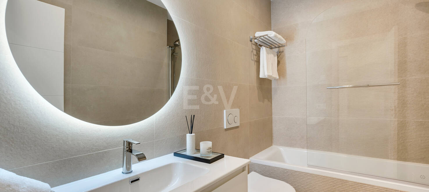 Exclusive Ground-Floor Apartment with Resort-Style Amenities