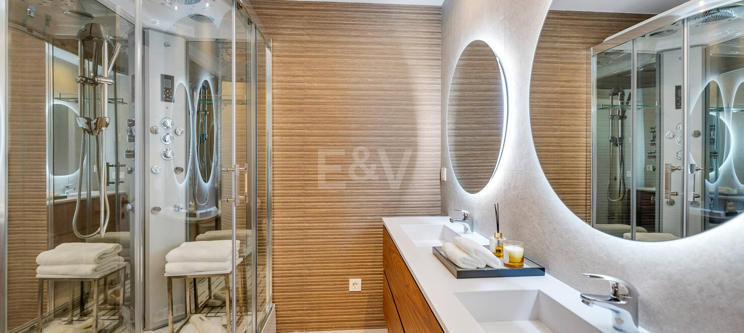 Exclusive Ground-Floor Apartment with Resort-Style Amenities