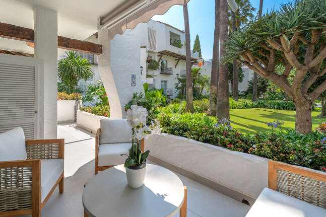 Exklusive Erdgeschosswohnung mit Resort-ähnlichen Annehmlichkeiten