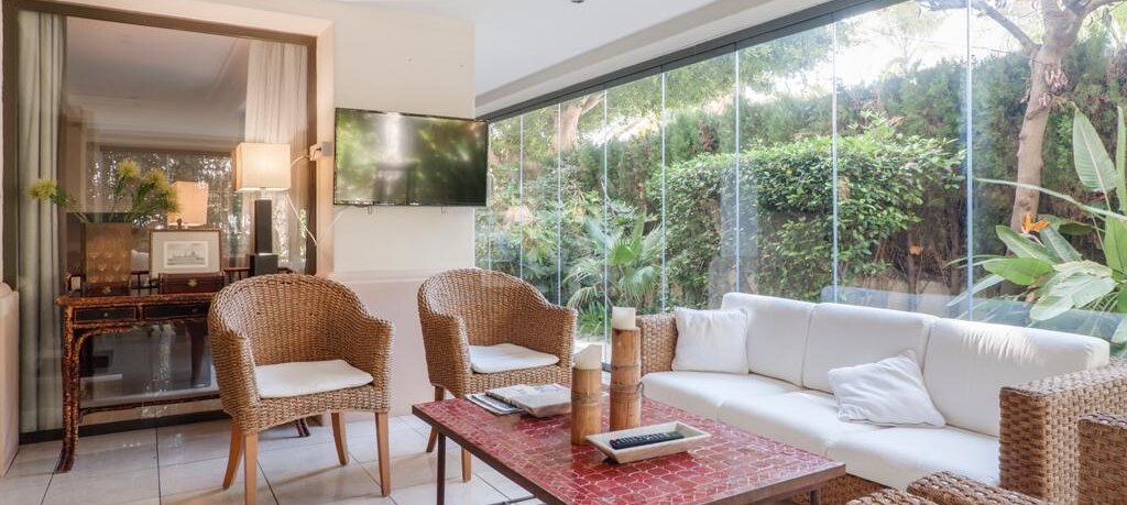 3-Zimmer-Wohnung ab Juli 2025 nur 300m vom Strand in Los Monteros verfügbar