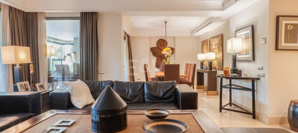 3-Zimmer-Wohnung ab Juli 2025 nur 300m vom Strand in Los Monteros verfügbar