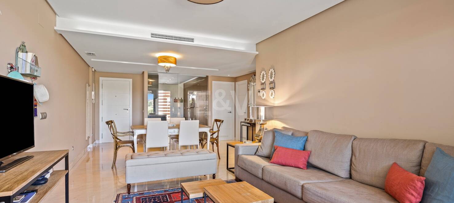 Przestronne Parter Apartament w pobliżu Golf Course z panoramą Widok