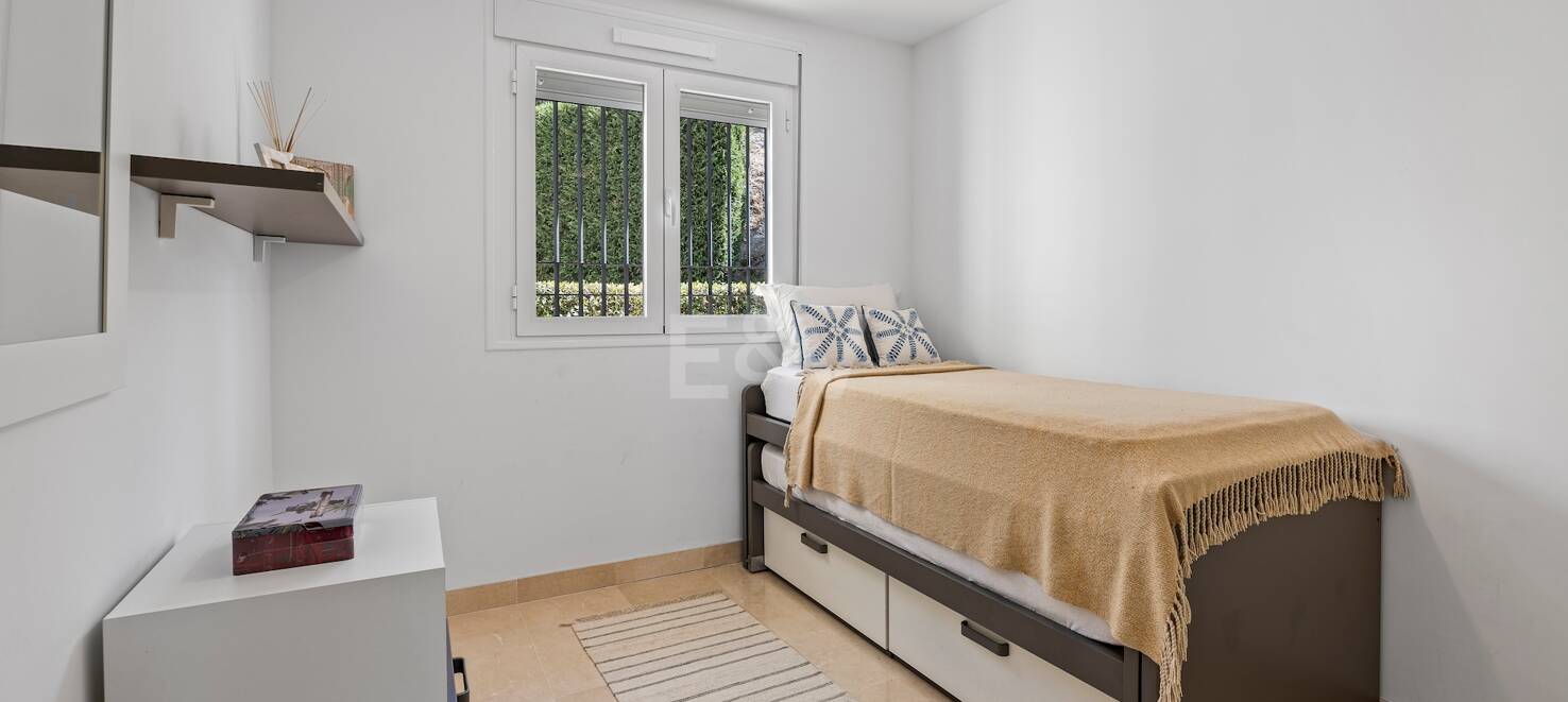 Przestronne Parter Apartament w pobliżu Golf Course z panoramą Widok