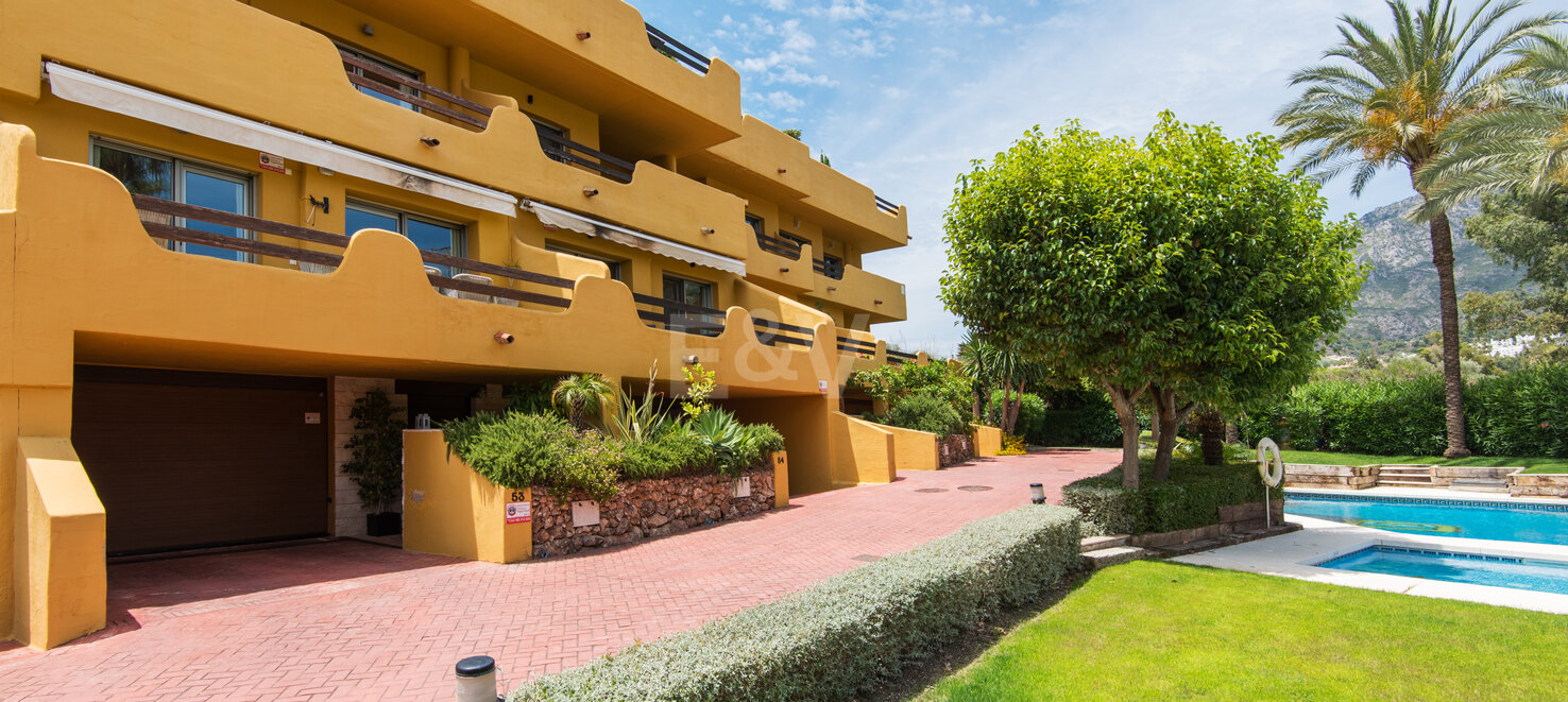 Charmantes Reihenhaus in La Meridiana – Stil und Komfort an der Goldenen Meile