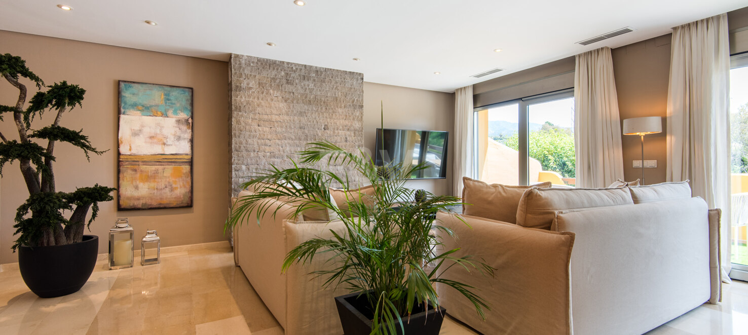 Charmantes Reihenhaus in La Meridiana – Stil und Komfort an der Goldenen Meile