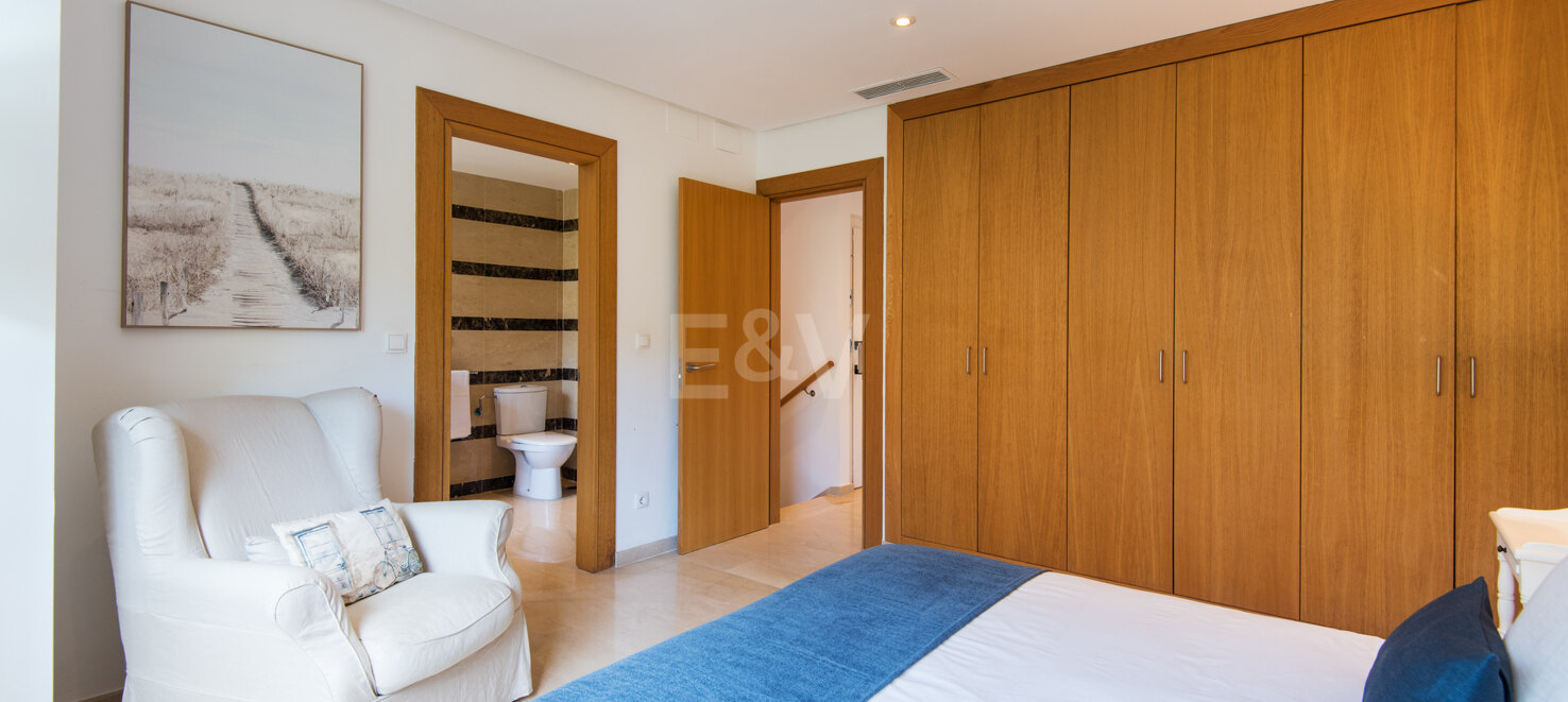 Charmantes Reihenhaus in La Meridiana – Stil und Komfort an der Goldenen Meile