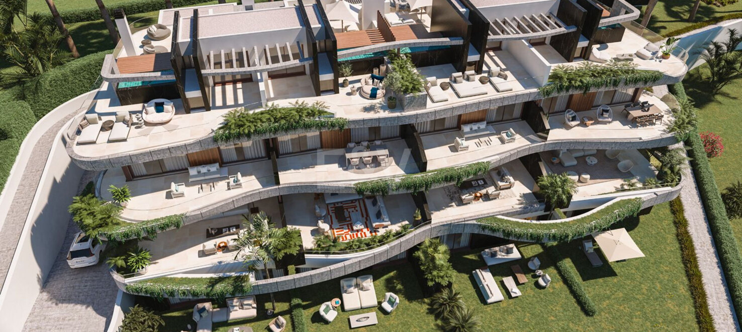 Modern Duplex Penthouse in Gated Community Surrounded by Nature