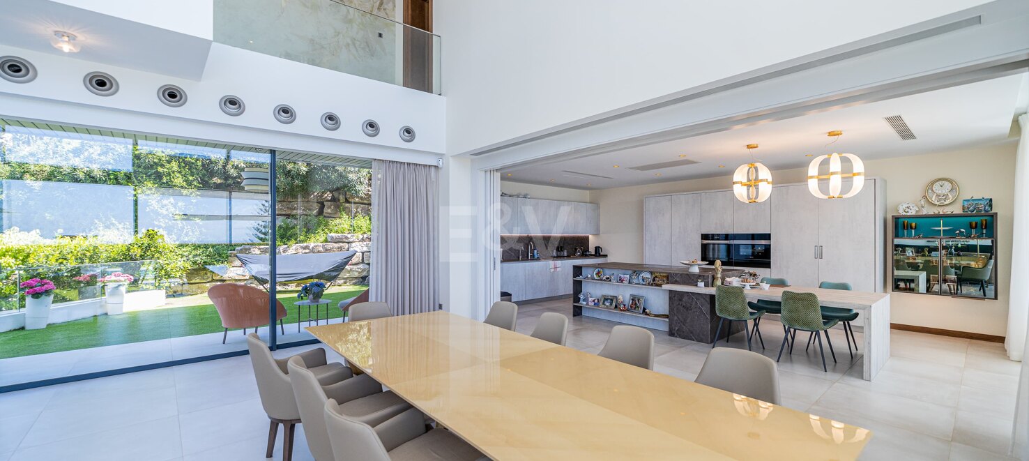 Villa à vendre en Puerto del Almendro, Benahavis