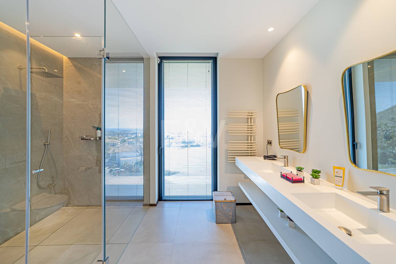 Frontline Golf Modern Villa med havet Visningar bredvid Clubhouse