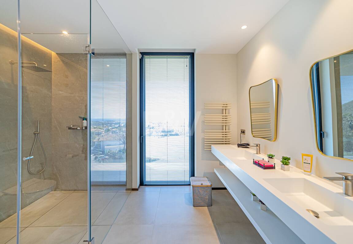 Frontline Golf Nowoczesna willa z morzem Widok obok klubu