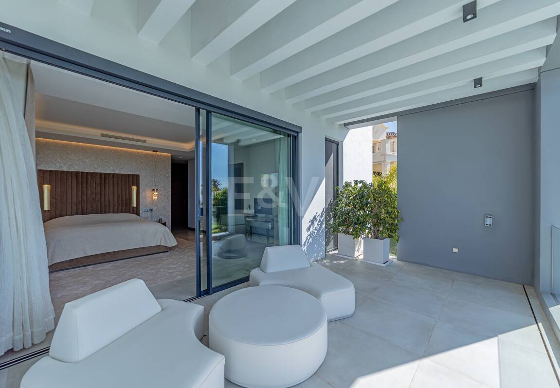 Frontline Golf Nowoczesna willa z morzem Widok obok klubu