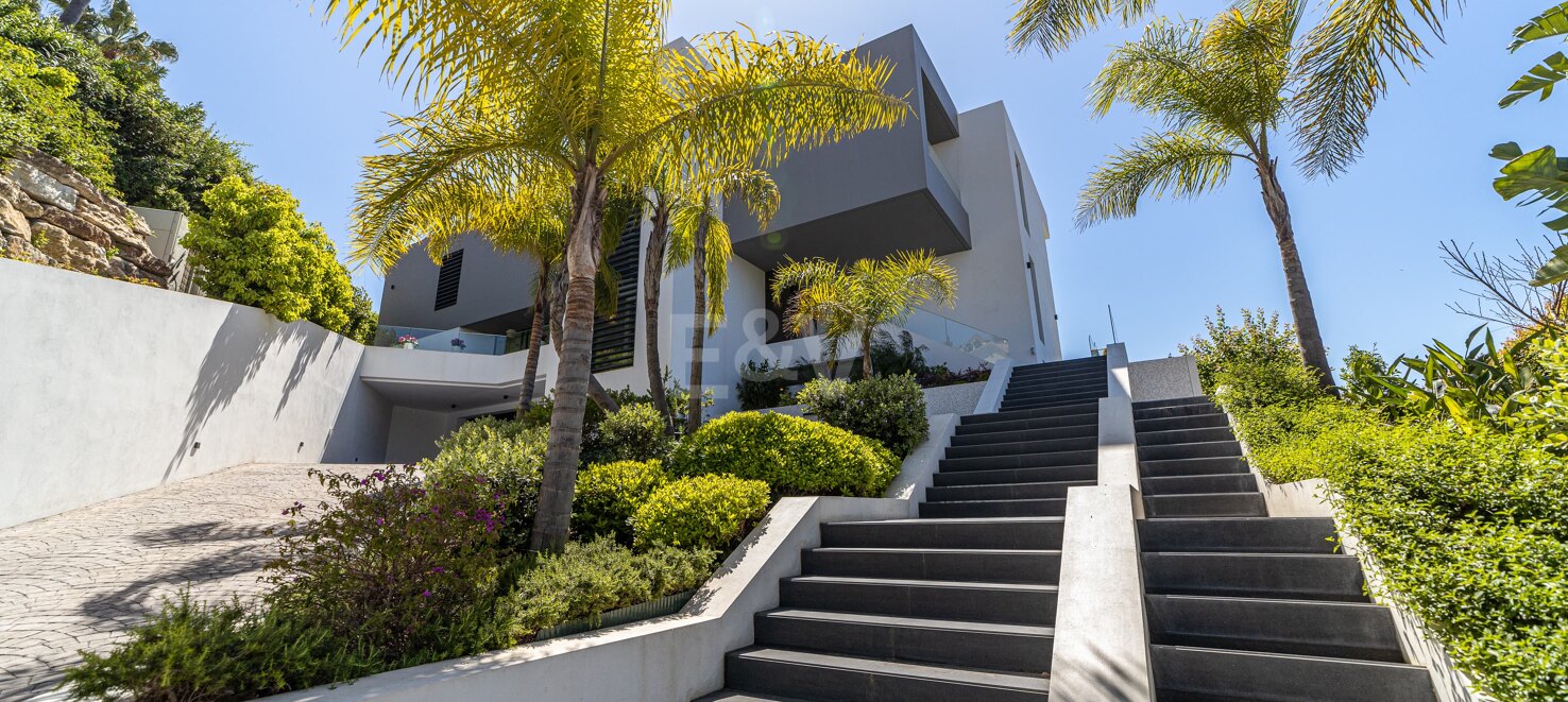 Villa à vendre en Puerto del Almendro, Benahavis