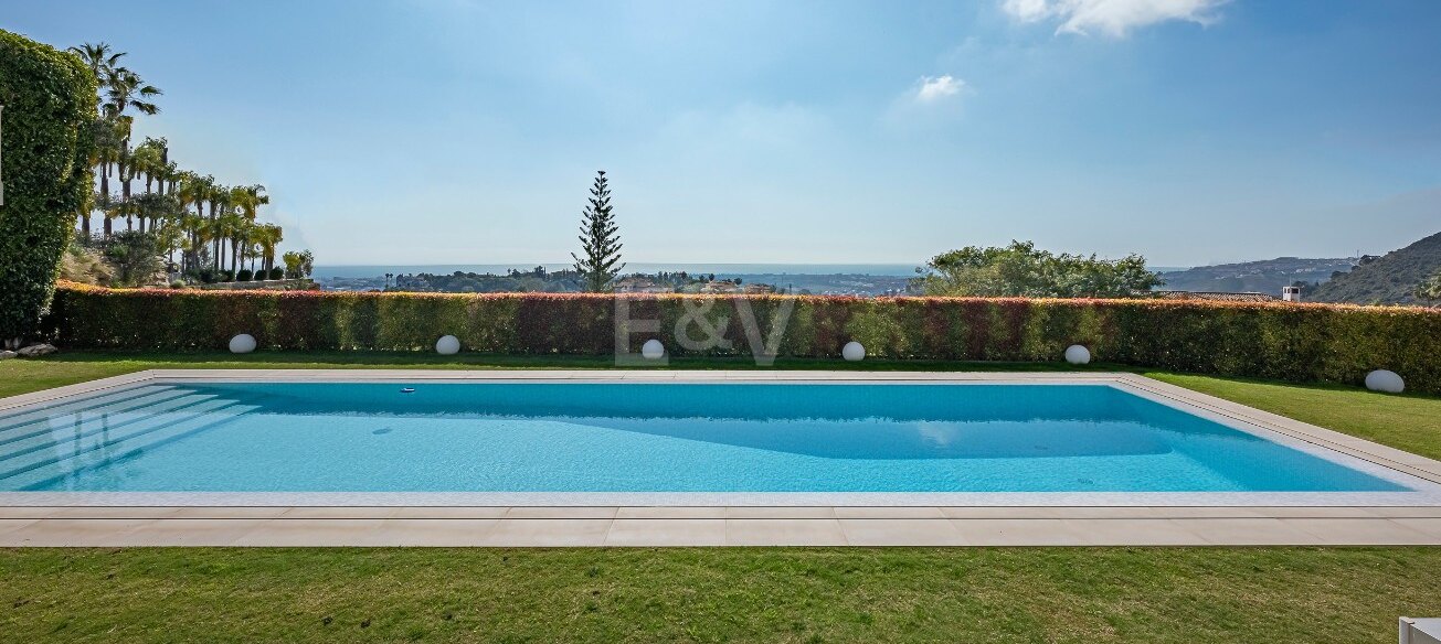 Villa à vendre en Puerto del Almendro, Benahavis