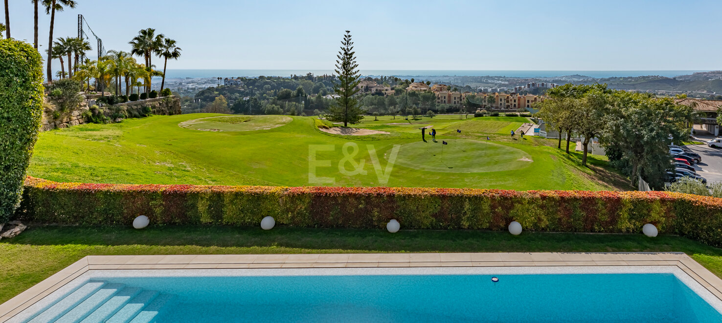 Villa à vendre en Puerto del Almendro, Benahavis