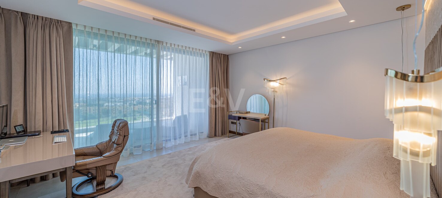 Villa à vendre en Puerto del Almendro, Benahavis
